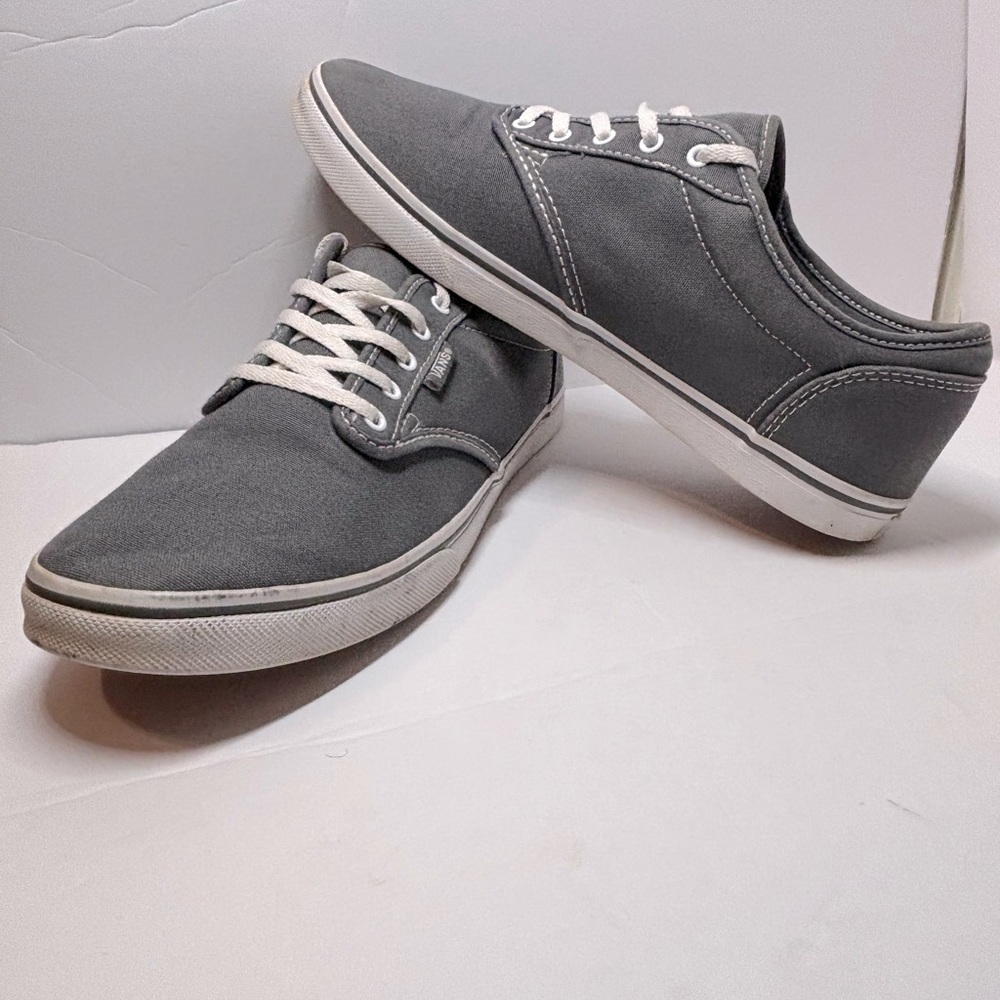 Vans Atwood Gray Lace Up Low Top
Canvas Sneakers Size 9